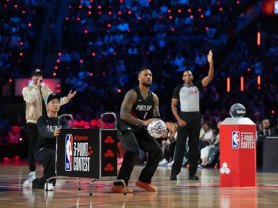 Preobrat za Lillarda, ki to sezono ni odigral niti minute za Portland, znova odličen v metu za tri točke #video