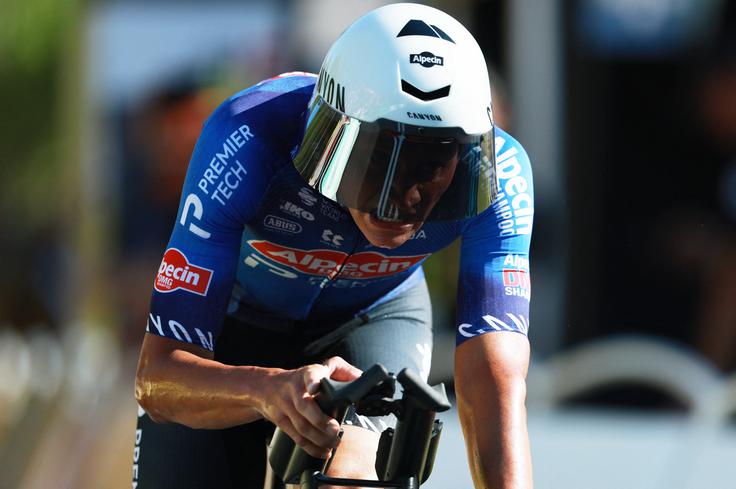 Mathieu van der Poel je bil zadnji mož ekipe Alpecin - Premier Tech. | Foto: Reuters