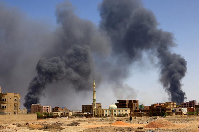 Sudan | Od začetka spopadov v Sudanu sredi aprila je bilo sklenjenih več dogovorov o prekinitvi ognja, vendar jih večinoma niso upoštevali. | Foto Reuters