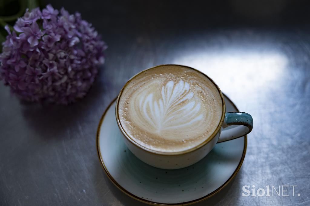 CPI, poklici, strežba, Nina Horvat