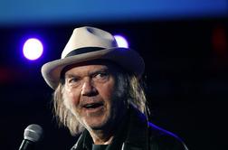 Neil Young pripravlja nov album