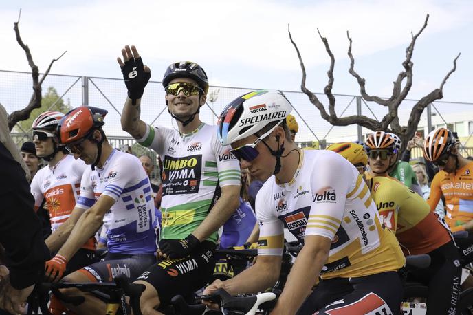Primož Roglič, Remco Evenepoel, Katalonija 2023 | Primož Roglič je po izjemnih predstavah v letošnji sezoni znova uvrstil med najboljših deset na lestvici UCI.  | Foto Guliverimage