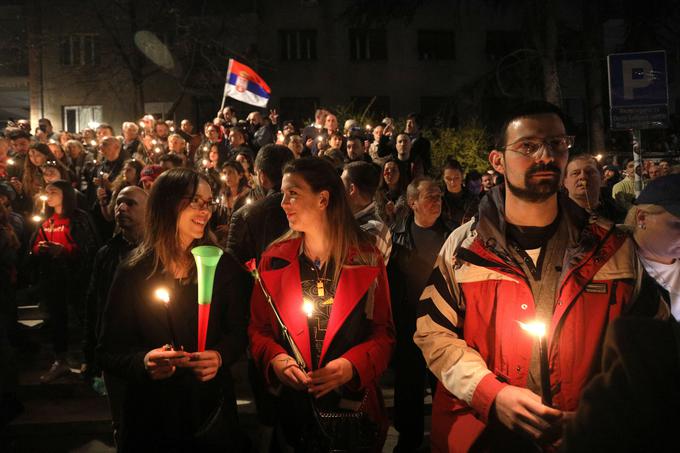 Protesti v Beogradu | Foto: Reuters