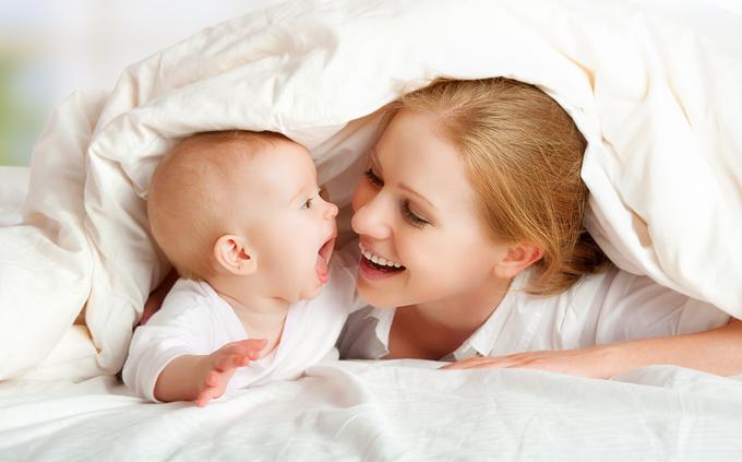 dojenček, postelja, mama | Foto: Thinkstock
