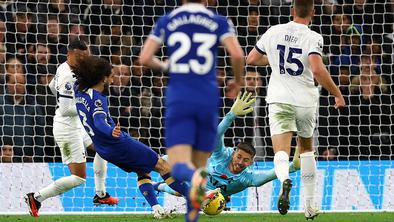 Chelsea v nori tekmi pokopal Tottenham, na vrhu zdaj City