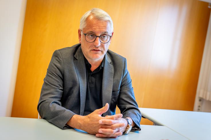 "Že v času prejšnje vlade in tudi zdaj opozarjam na pomanjkanje komunikacije in spoštovanja, sprejemanje hitrih odločitev brez političnega premisleka ali brez dogovora med partnerji." | Foto: Gaja Hanuna
