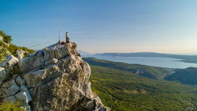 Crikveniško-vinodolska riviera: raj za ljubitelje narave in aktivnih počitnic – tik ob Sloveniji