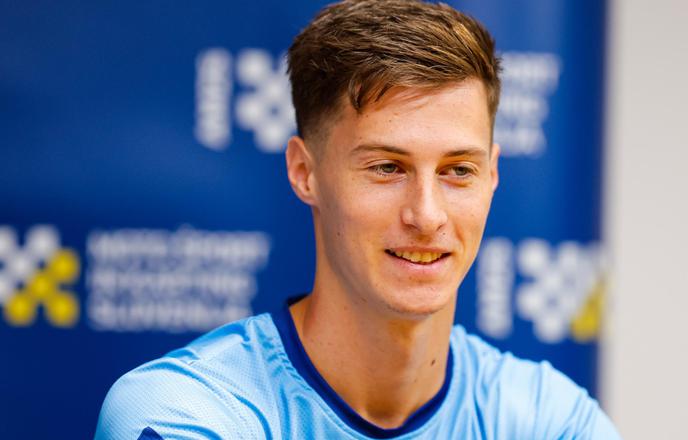 Številnim potečejo pogodbe, je to velika priložnost za Slovenca?