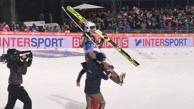 Kamil Stoch in slovenski skakalci za zgodovino