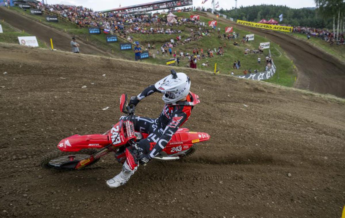 Loket Tim Gajser Honda | Tim Gajser je 15. kvalifikacijsko vožnjo odpeljal najbolje. Dobil jo je še sedmič letos. | Foto Honda Racing/ShotbyBavo