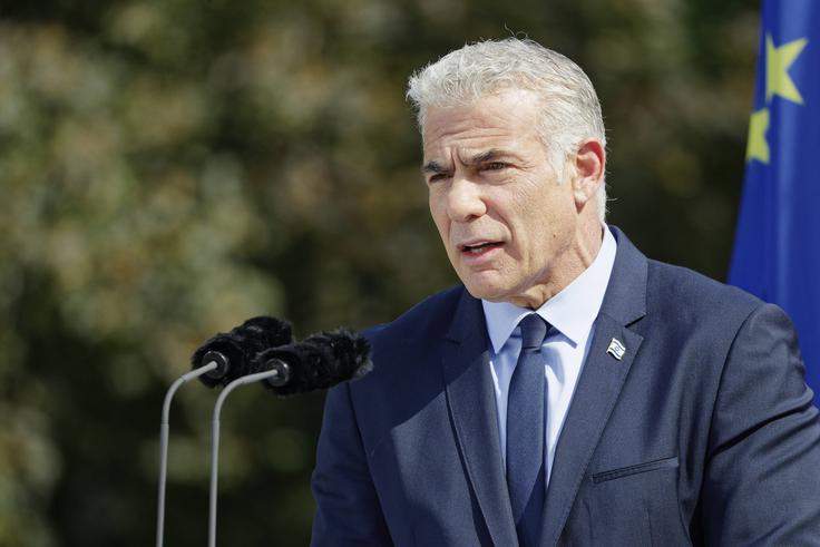 Vodja izraelske opozicije Jair Lapid je ocenil, da Izrael nima več nobene koristi od nadaljevanja vojne v Gazi. | Foto: Guliverimage