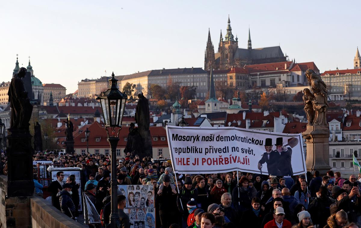 Protesti proti češkemu predsedniku vlade Andreju Babišu v Pragi | Foto Reuters