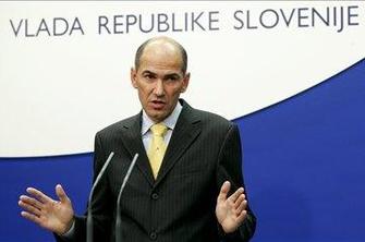 Janša: Prihaja do manipulacij