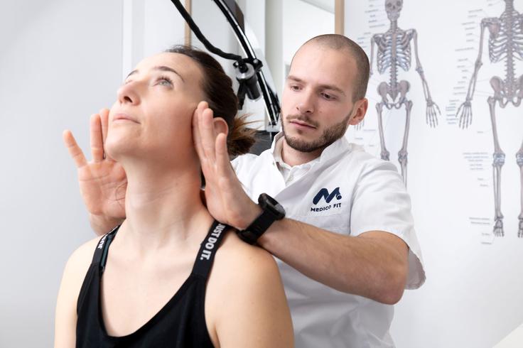 Medicofit_cervikogeni glavobol_manualna terapija | Foto: Medicofit