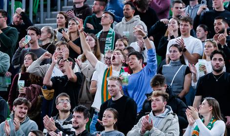 Iz Stožic poseben apel navijačem