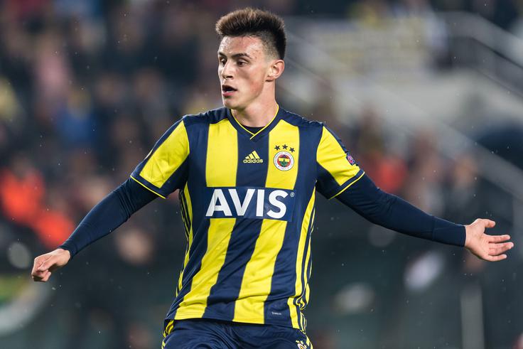 Pri Fenerbahčeju je igral skupaj z Gorazdom Zajcem, a hitro prerasel okolje in še pred 20. rojstnim dnem odšel drugam. | Foto: Getty Images