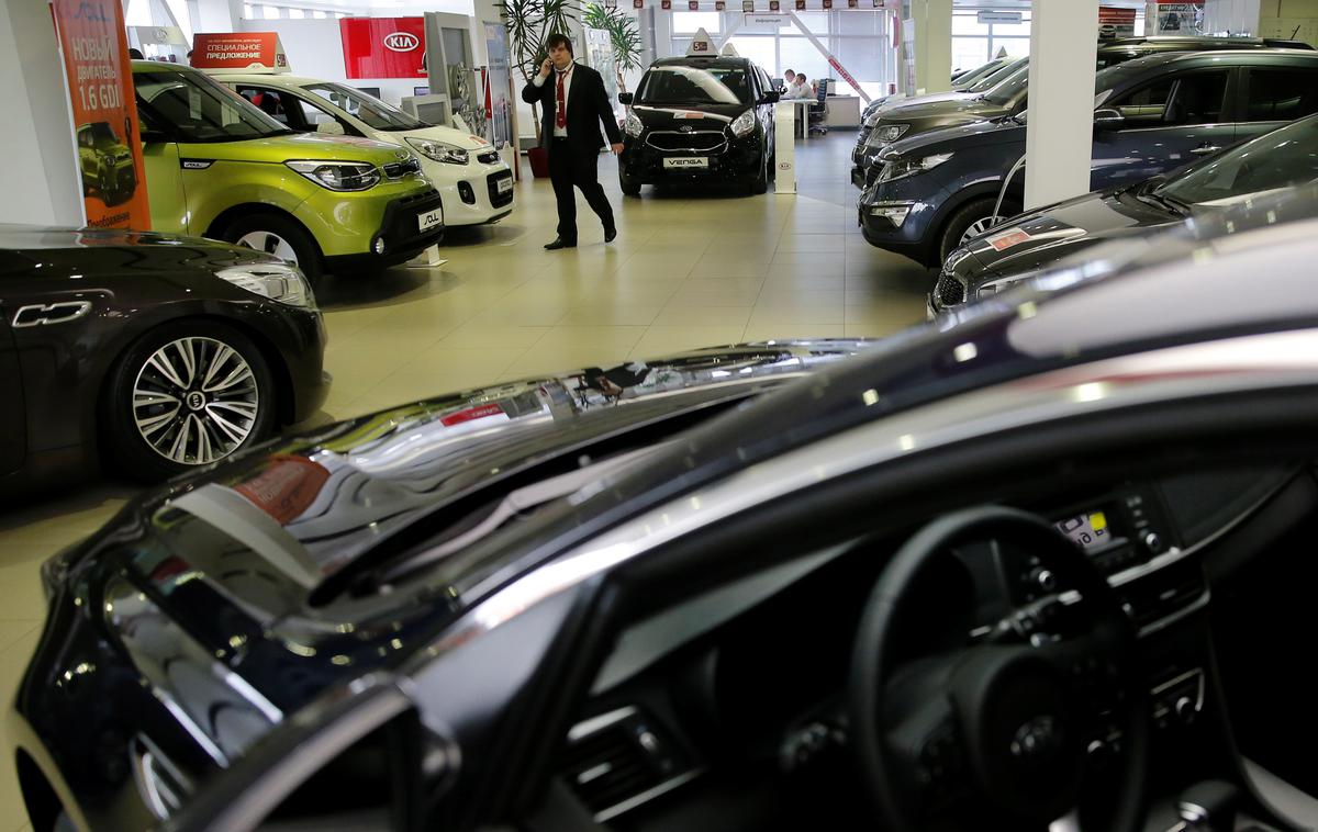 Avtomobili tovarna Rusija | Foto Reuters