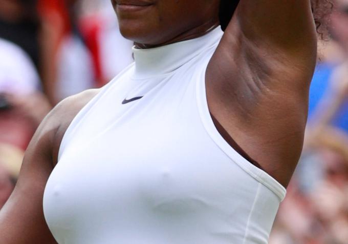 Očitno je, da Serena Williams pod svojo obleko ni imela belega modrčka. | Foto: 