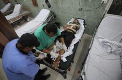 Bolnišnica v Gazi ne deluje več. V njej je okoli 200 bolnikov.