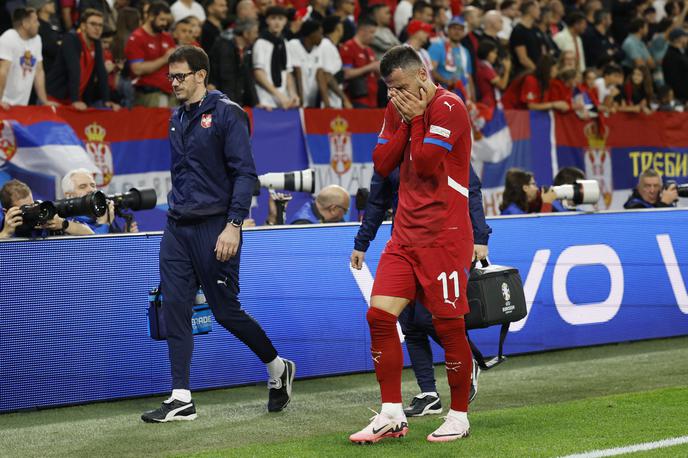 Filip Kostić Euro 2024 | Šele magnetna resonanca bo pokazala, ali bo srbski nogometaš Filip Kostić še lahko igral na tem Euru.  | Foto Reuters