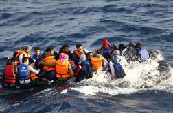 Ob obali Turčije utonilo najmanj 39 migrantov