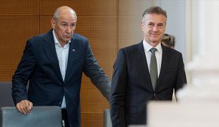 Vroča politična jesen v znamenju SDS in Svobode