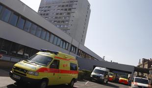 Ministrstvo: Vožnja bolnikov v druge bolnišnice ni ustrezna rešitev