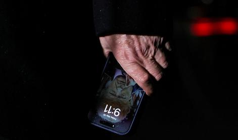 Javnost začudena: to je fotografija, ki jo ima Trump za ozadje na svojem mobilnem telefonu