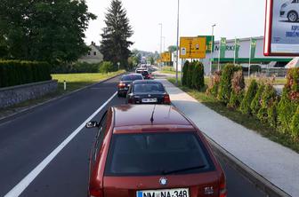 Gneča na cesti: pred Gruškovjem 4-kilometrski zastoj