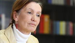 Brezigarjeva zanika skrhane odnose z Zobec Hrastarjevo