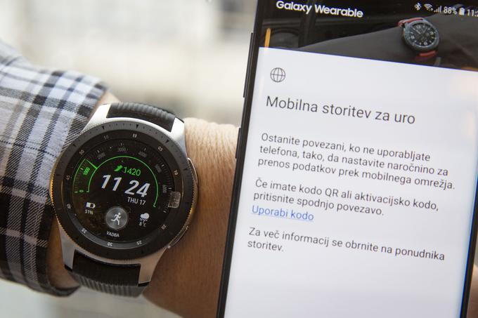 Namestitev profila eSIM na pametno uro Samsung Galaxy Watch LTE je potekala hitro in brez zapletov. Tako se je postopek začel. | Foto: Bojan Puhek