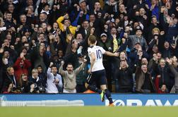 Chelsea dobil londonski derbi in ušel Tottenhamu na +10