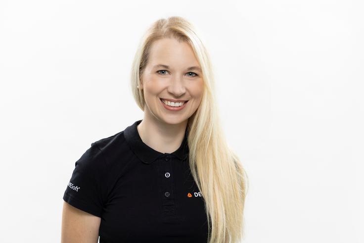 Zgodba Eve Pirc se ni začela s knjigami ali pred računalniškimi zasloni. | Foto: Andrej Križ/Dewesoft