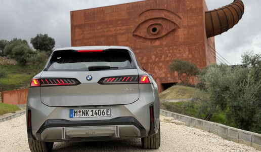 Bi še pomislili na bencin in dizel? Novo rojstvo BMW, prvi “roadtrip” je vse razkril.