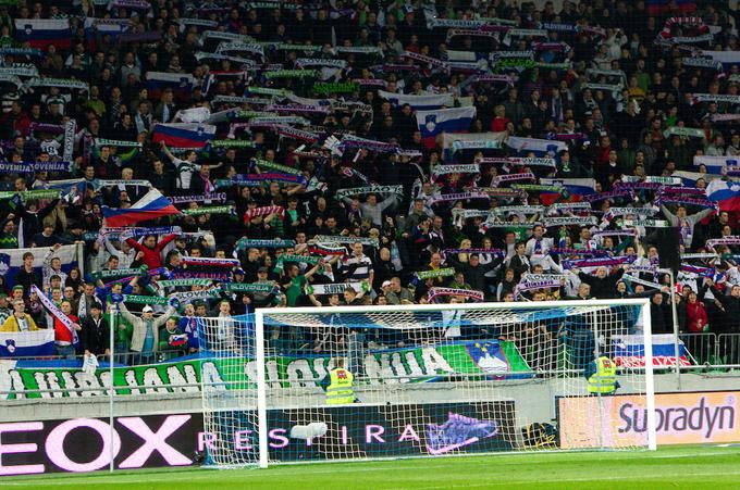 Ko je Italija nazadnje gostovala v Sloveniji, je bil stadion v Stožicah poln skoraj do zadnjega mesta. | Foto: Vid Ponikvar