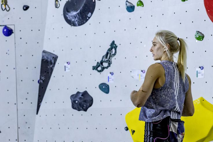 Janja Garnbret je v iztekajočem se letu nastopala redko, ko pa se je pojavila na startu, je bila nepremagljiva. | Foto: Ana Kovač