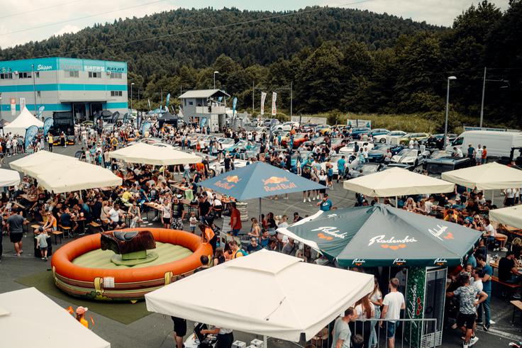 Dogodek New Limits je letos obiskalo osem tisoč ljudi.  | Foto: 