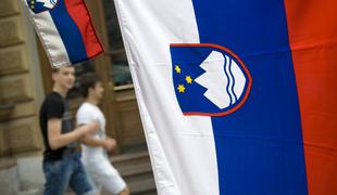 FAZ: Slovenija še vedno v primežu stare elite