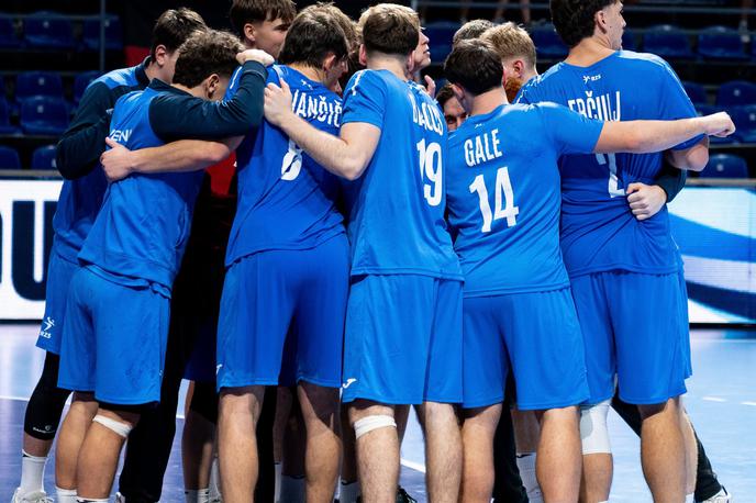 slovenska rokometna reprezentanca do 18 let | Slovence čaka boj za veliki finale. | Foto Lucija Begenišić