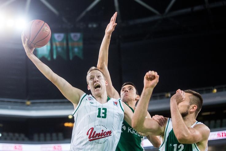 Klubska scena je daleč od nekdanjega sijaja. | Foto: Grega Valančič Sportida