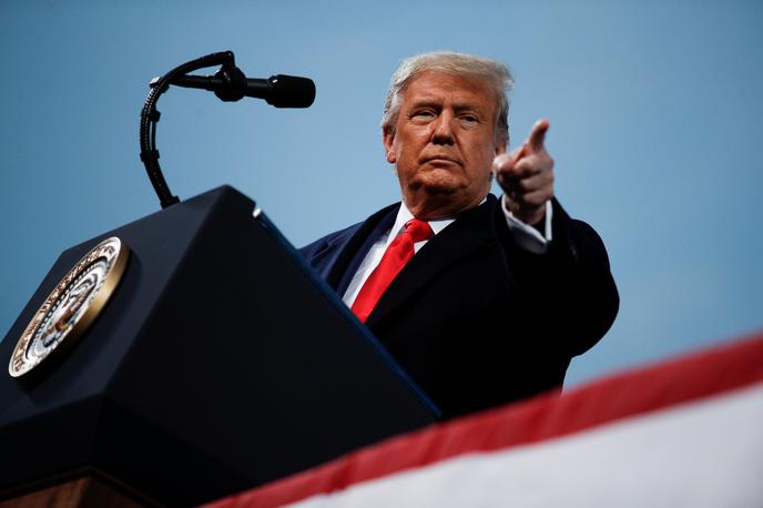 Donald Trump | Ameriški predsednik Donald Trump je sporočil, da bodo stimulacijski paket ukrepov za gospodarstvo potrdili šele po njegovi zmagi na volitvah. | Foto Reuters