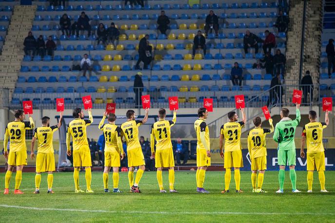 Radomlje | Nogometaši NK Radomlje napadajo tretjo uvrstitev v prvo ligo. | Foto Vid Ponikvar