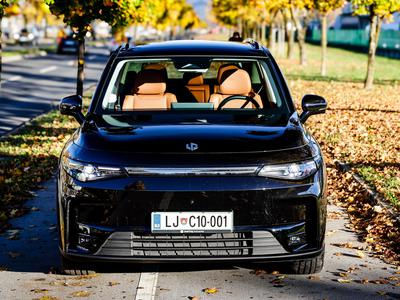 Kitajski leapmotor C10 ruši cenovni prag 800-voltnih električnih avtomobilov