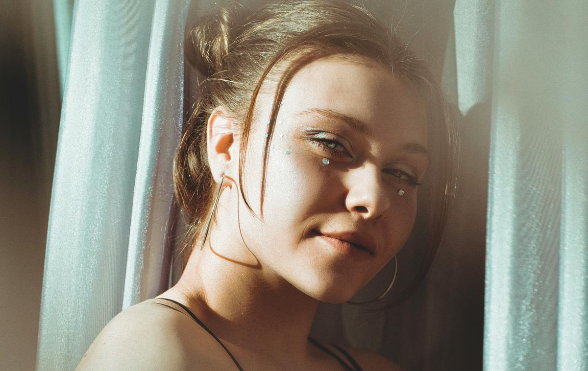 ženska, dekle, pomlad, poletje | Foto Unsplash