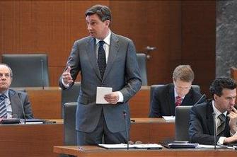 Pahor: DZ se mora odločiti, ali želi rešiti vprašanje meje