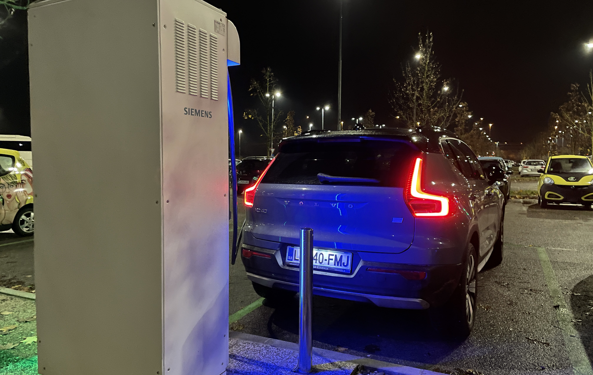 Volvo XC40 | Edina hitra polnilnica Gremo na elektriko v Ljubljani.  | Foto Gregor Pavšič