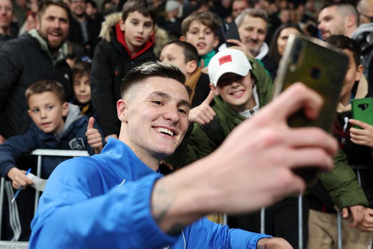 Benjamin Šeško pri 20 letih že spada med najbolj priljubljene slovenske športnike. | Foto: www.alesfevzer.com