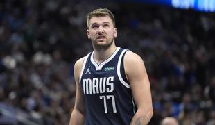 Dallas Mavericks je doma izgubil izjemno napeto tekmo #video