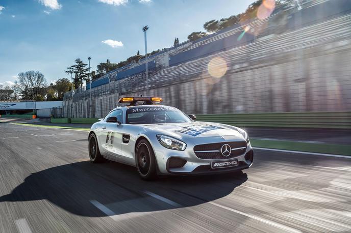 Mercedesova varnostna avtomobila na dirkališču - safety car bitka | Foto Mercedes-Benz