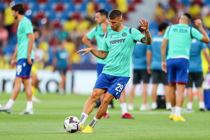 Jan Mlakar se je poslovil od Evrope po dveh porazih Hajduka proti Villarrealu. | Foto: AP / Guliverimage